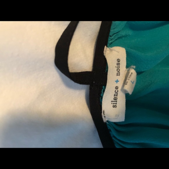 Silk zippered blouse - Picture 3 of 3